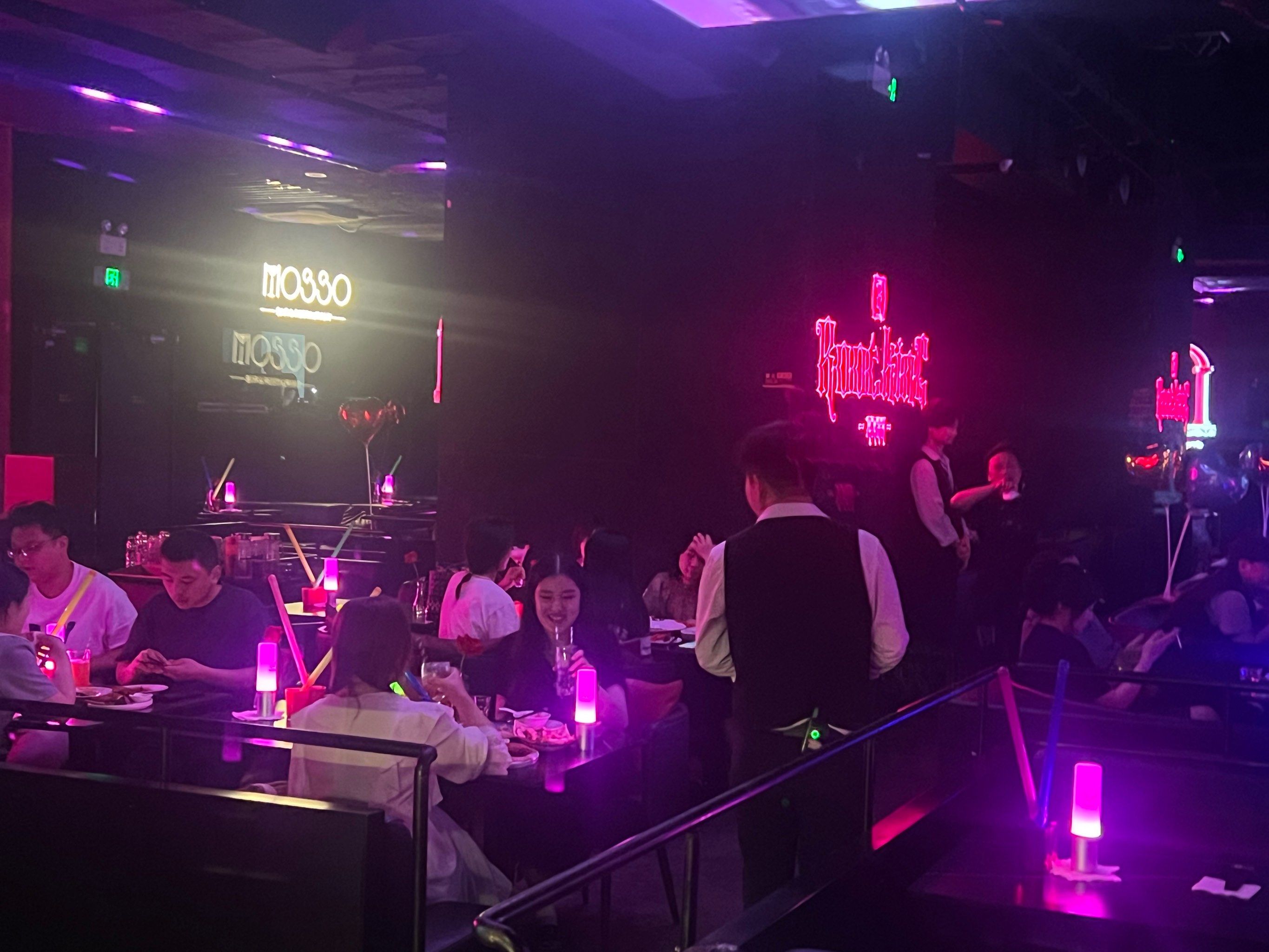 上海商务ktv中低端的分析-宝山区ktv预订